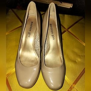 Women's size 8.5 high heels